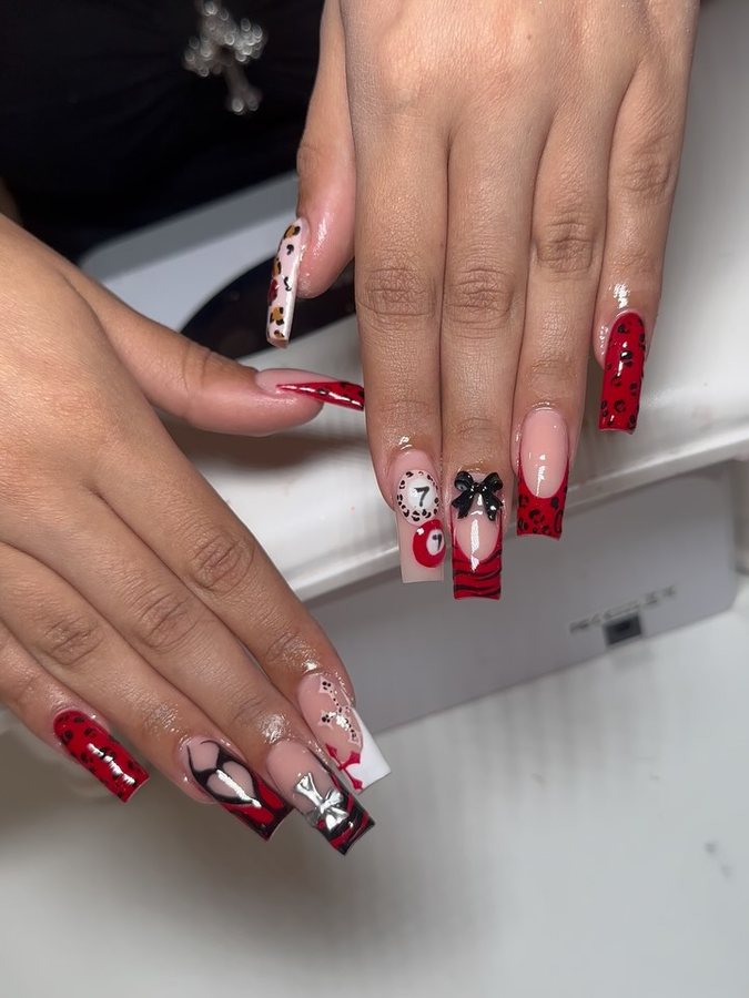 Red and white set with bows